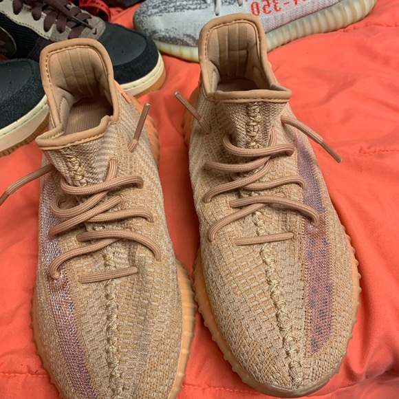 Yeezy Boost 350 V2 Clay sz 7 - Picture 1 of 5